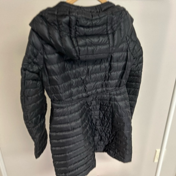 Moncler Barbel Coat new with no tags. - Picture 12 of 12